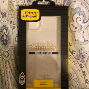 OtterBox Symmetry Series iPhone 11 Case